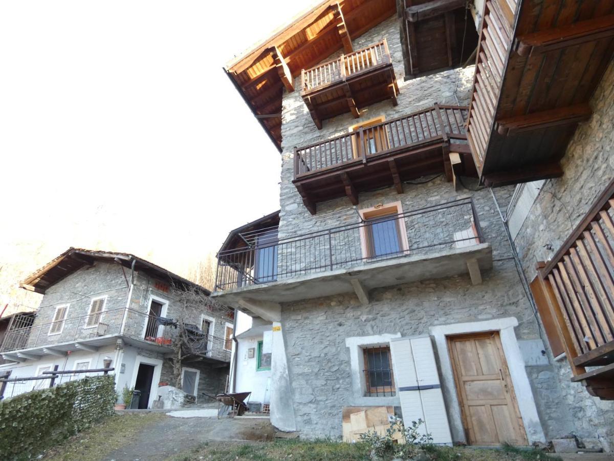 Апартаменти Balcone Sul Rutor Ентро Екстер'єр фото